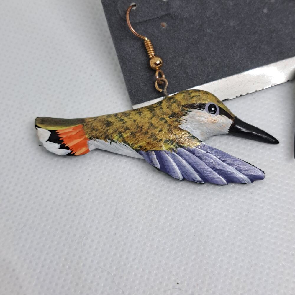 80's Handmade Handpainted Flying Hummingbird Dangle pierced earrings - Picture 3 of 8